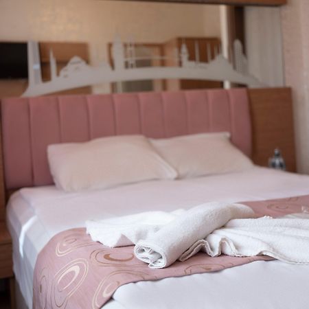 Hotel Megaron Istanbul Bagian luar foto