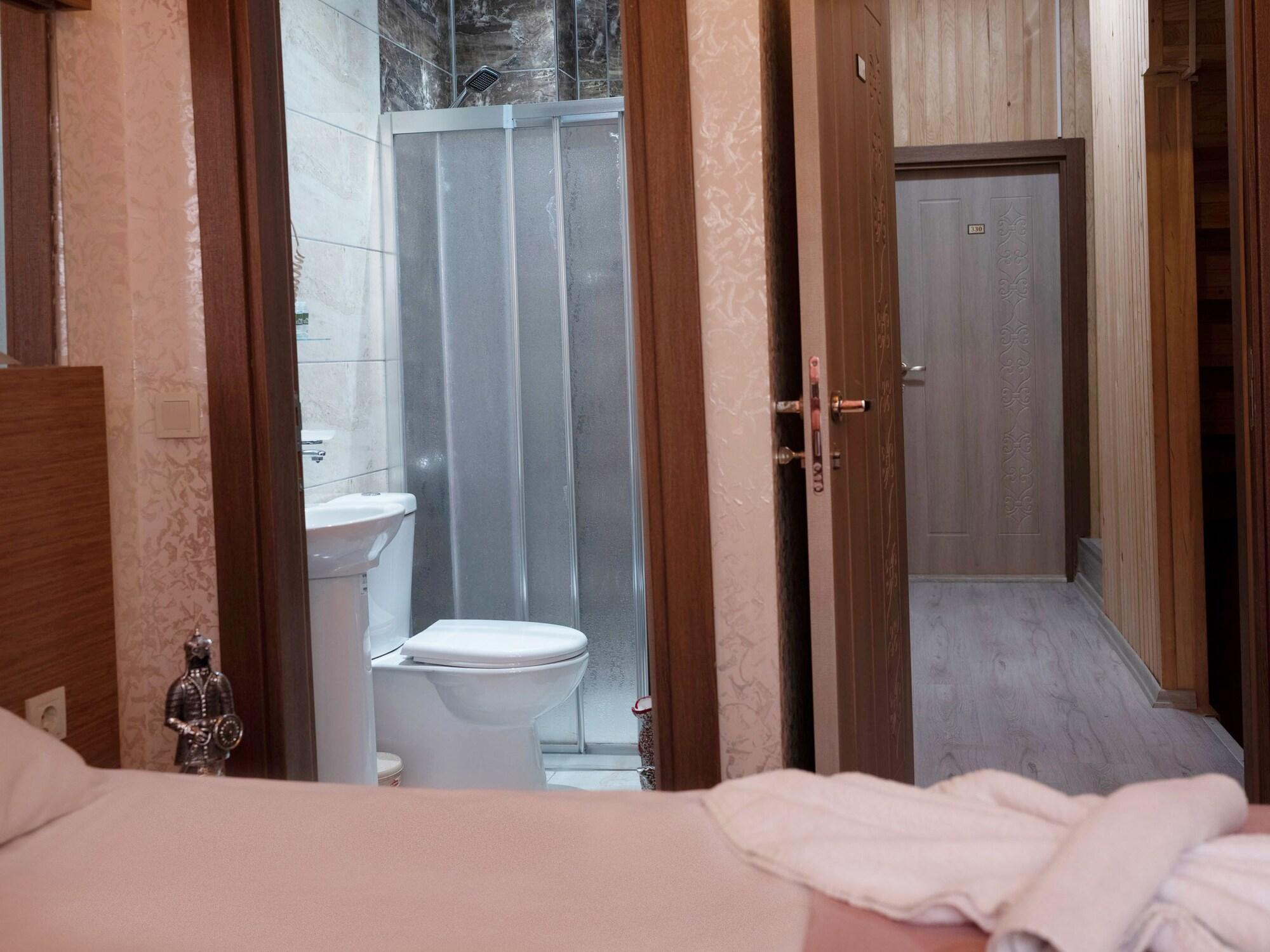 Hotel Megaron Istanbul Bagian luar foto