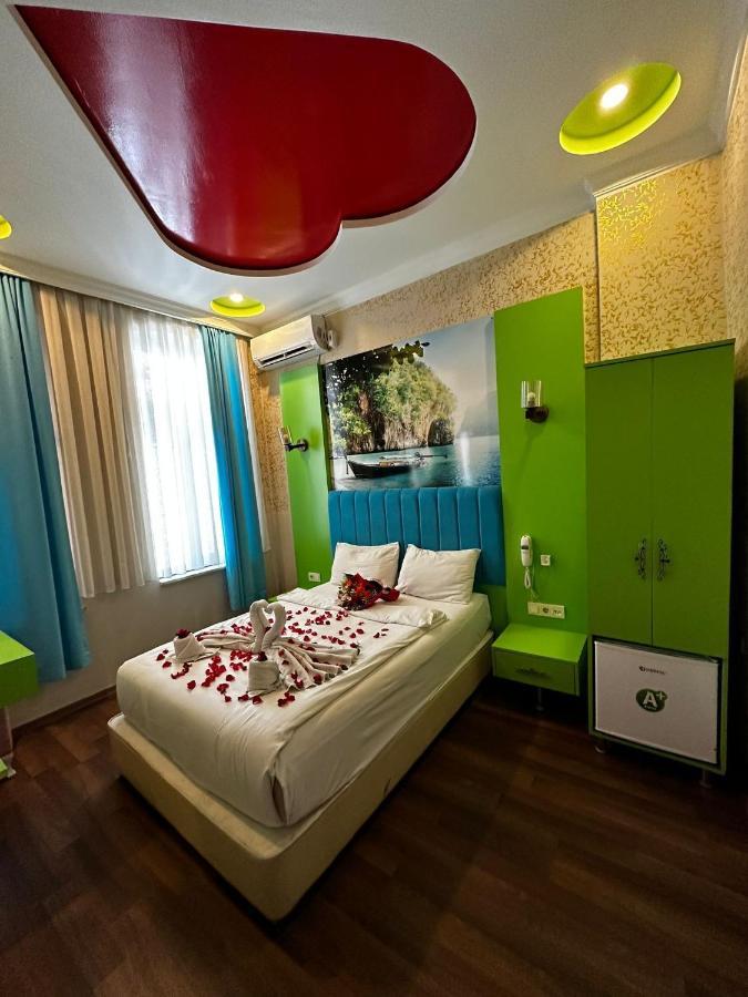 Hotel Megaron Istanbul Bagian luar foto
